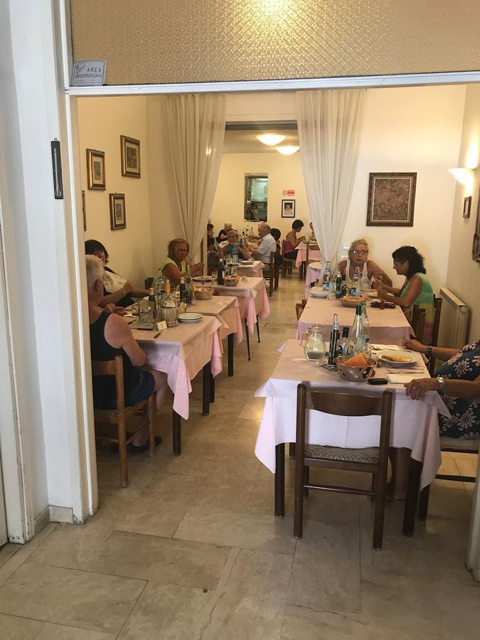 Hotel Bali Viareggio Luaran gambar